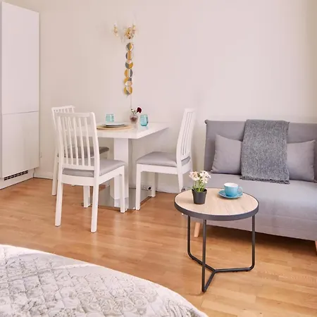 Elegant Studio In New Town By Days *